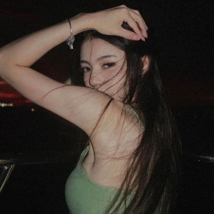 黑夜里的眼睛